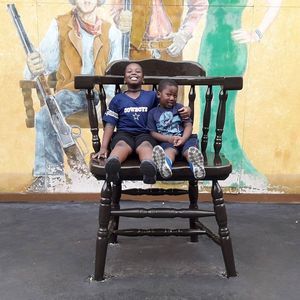 Meet your Posher, Syl